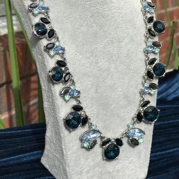 VERA WANG MIDNIGHT BLUE Statement Necklace - Picture 7 of 8